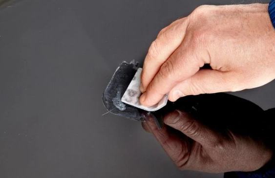 居家必學！如何徹底清除殘膠的完整實用指南