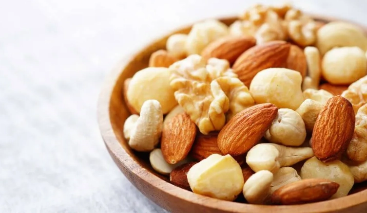 每日堅果攝取量 每日堅果攝取量