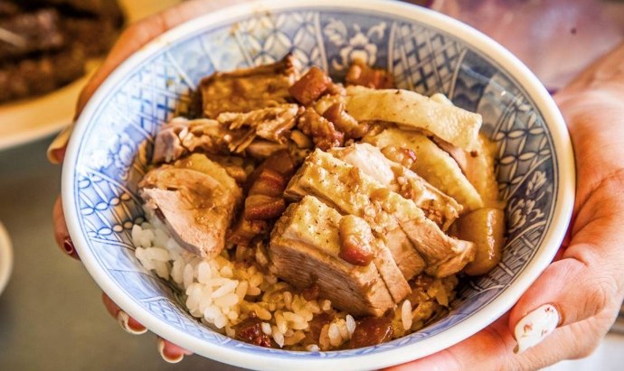 鹽埕區餐廳