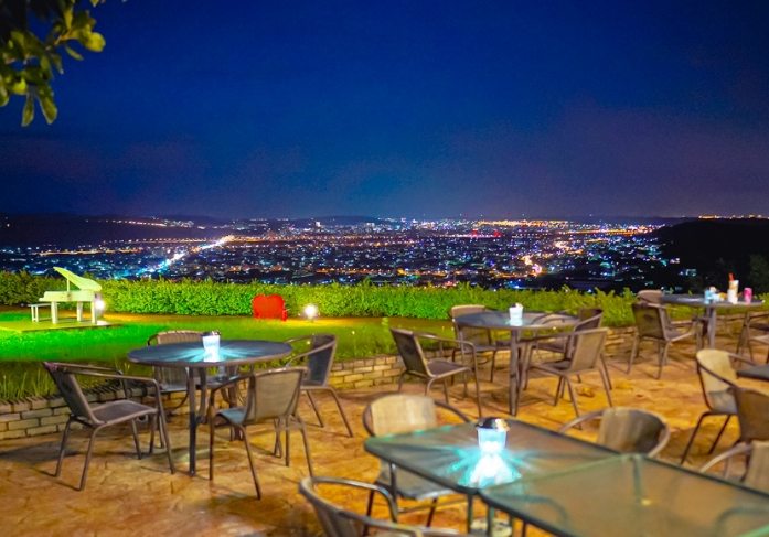 苗栗咖啡廳夜景