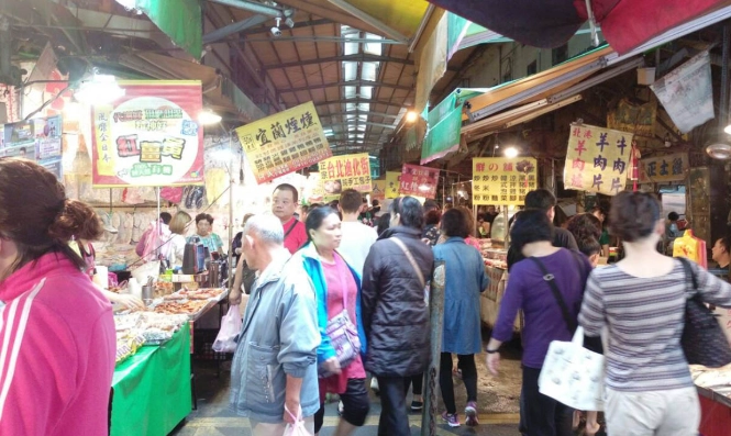 桃園傳統市場購物