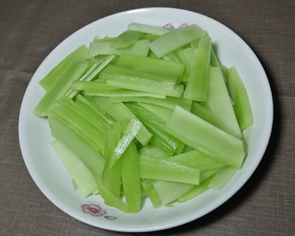 涼拌萵筍食譜