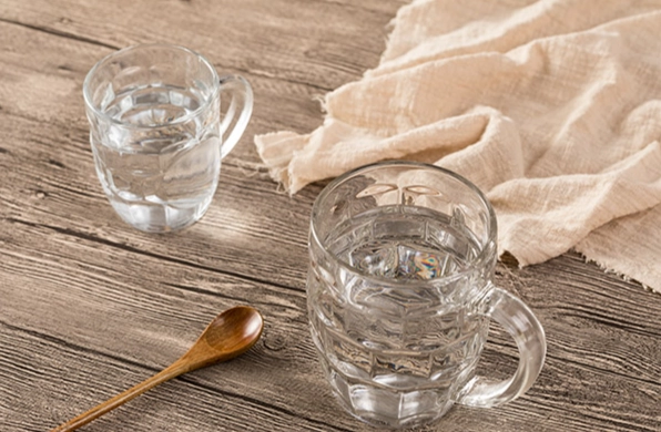 人一天要喝多少水