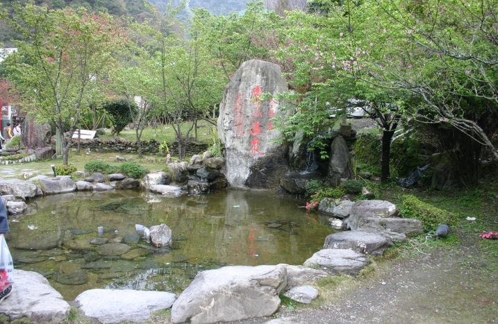 廬山溫泉鬧鬼真相揭秘：靈異事件全記錄與安全指南