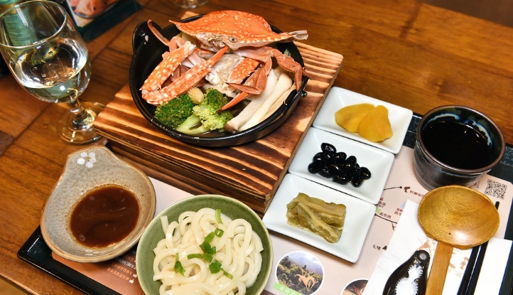 天籟溫泉附近美食