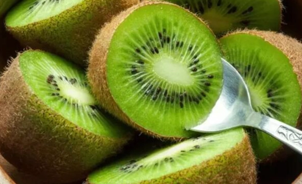 嘴巴破洞 奇異果